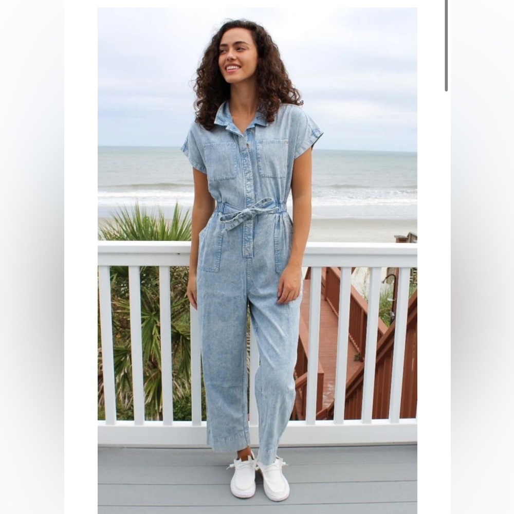 Simply Southern pink "Denim" Jumpsuit women’s size large - Picture 3 of 16